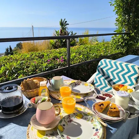Gli Orti Sul Mare 1 Vista Mare * بورديغيرا
